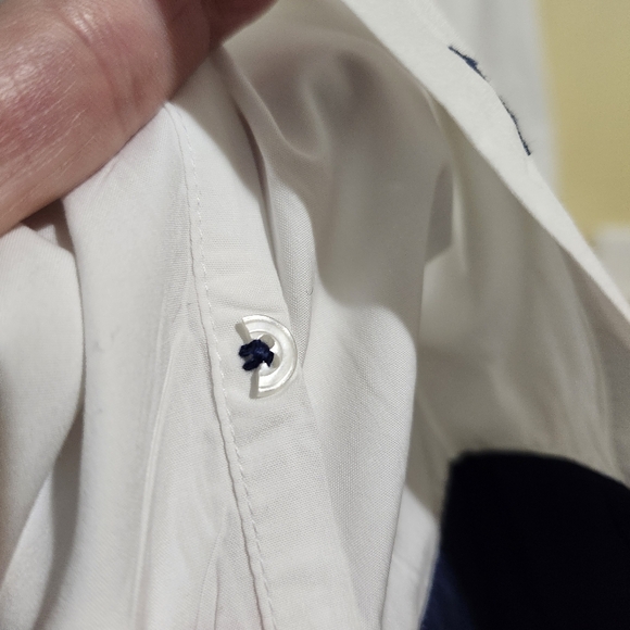 UNTUCKit slim fit 100% cotton white dress shirt navy blue accents men's size XXL - Picture 6 of 9